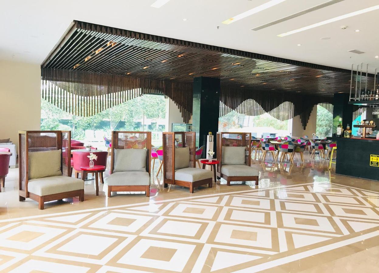 Golden Tulip City Centre Gurgaon Zewnętrze zdjęcie