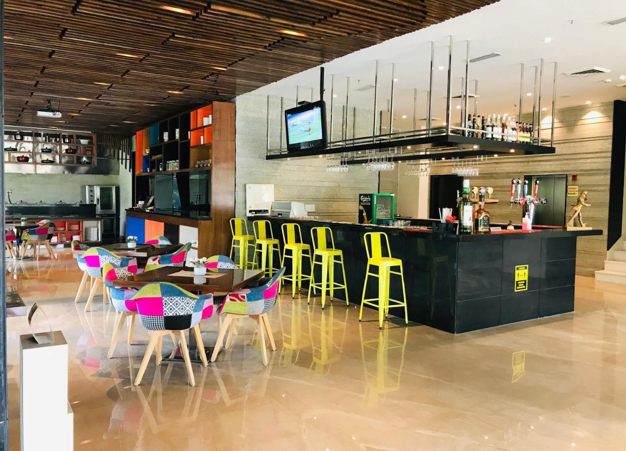 Golden Tulip City Centre Gurgaon Zewnętrze zdjęcie