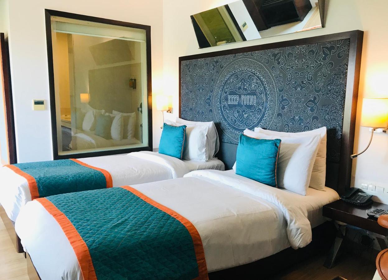 Golden Tulip City Centre Gurgaon Zewnętrze zdjęcie