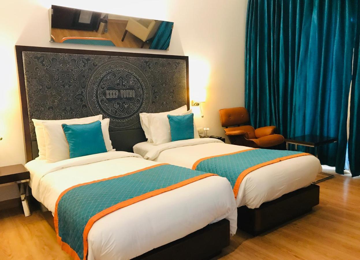 Golden Tulip City Centre Gurgaon Zewnętrze zdjęcie