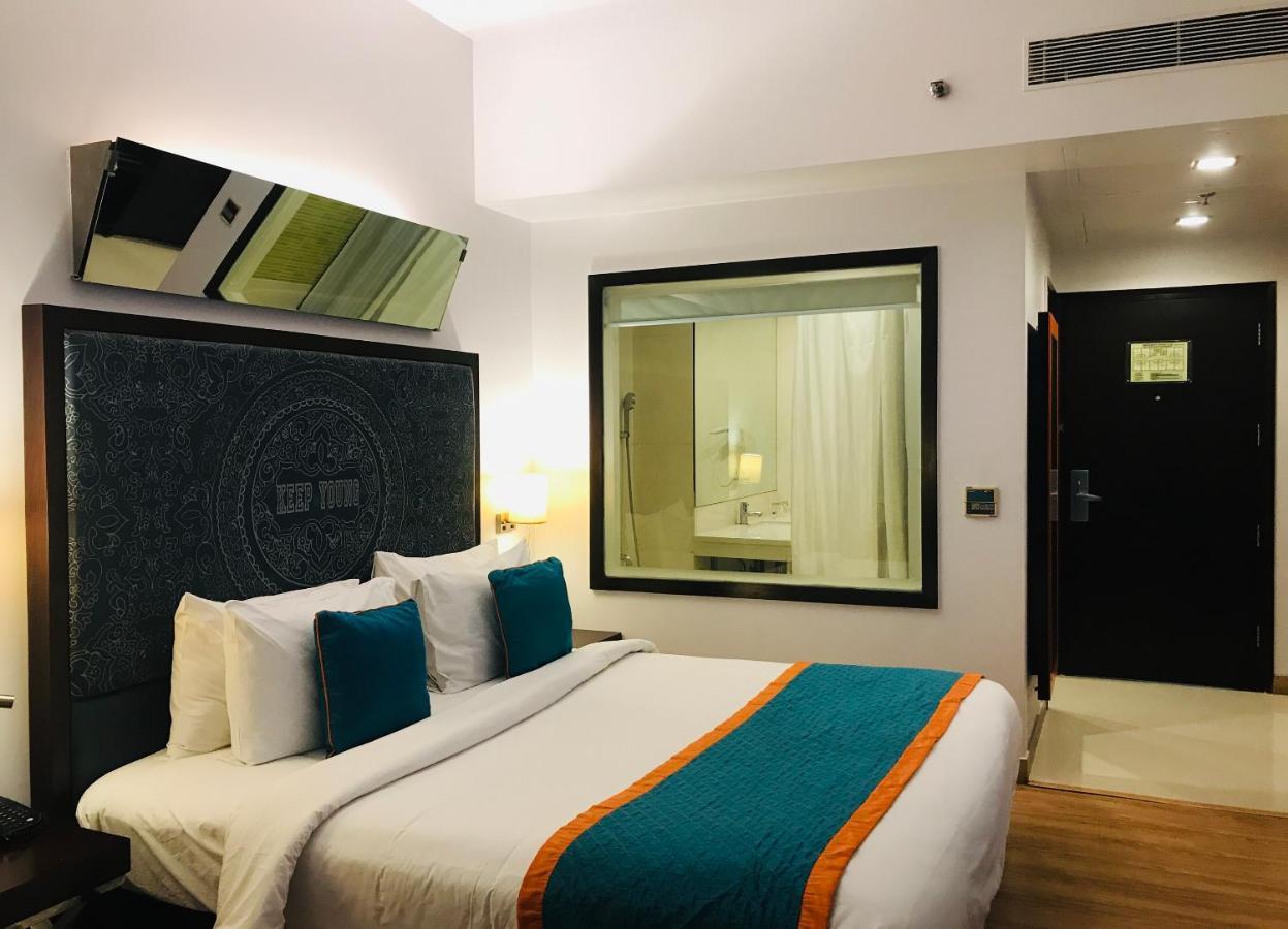 Golden Tulip City Centre Gurgaon Zewnętrze zdjęcie