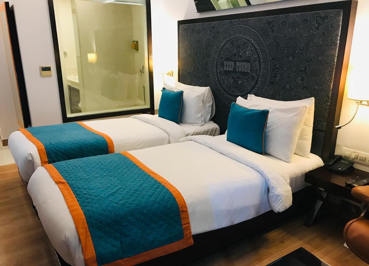 Golden Tulip City Centre Gurgaon Zewnętrze zdjęcie