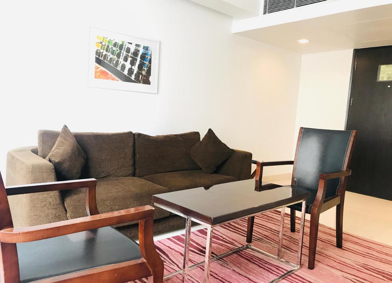 Golden Tulip City Centre Gurgaon Zewnętrze zdjęcie