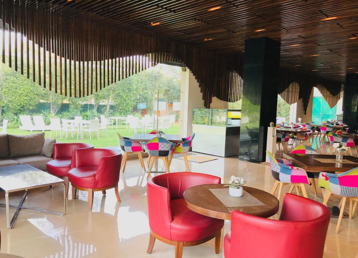 Golden Tulip City Centre Gurgaon Zewnętrze zdjęcie