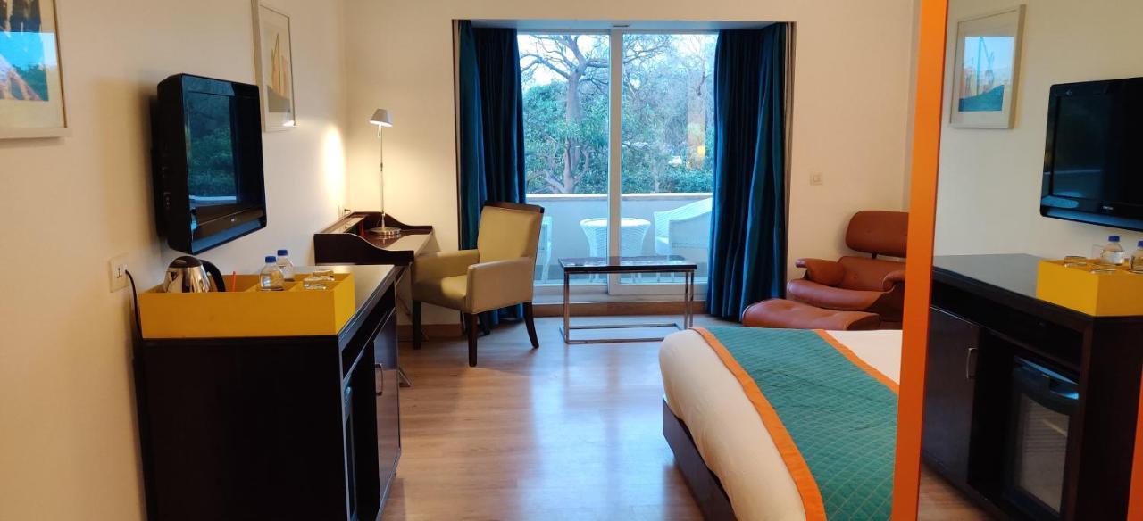 Golden Tulip City Centre Gurgaon Zewnętrze zdjęcie